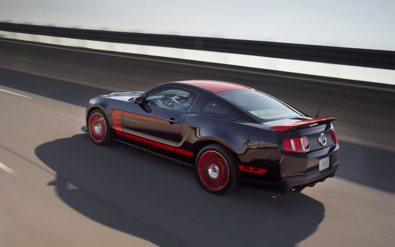 Black and Red Ford Mustang — Dynamic