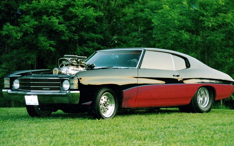 Black and Red Muscle Car — Calm