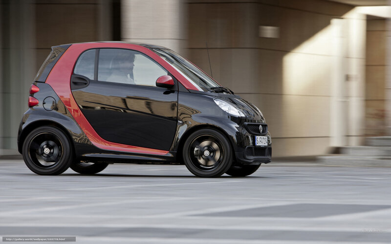 Black and Red Smart Car — Dynamic