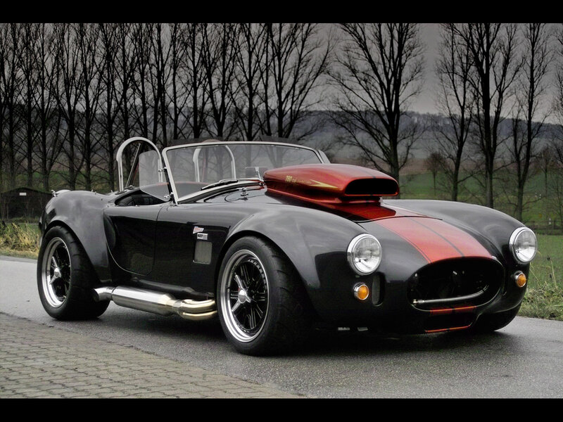 Black and Red Sports Car — Dramatic, Autumn