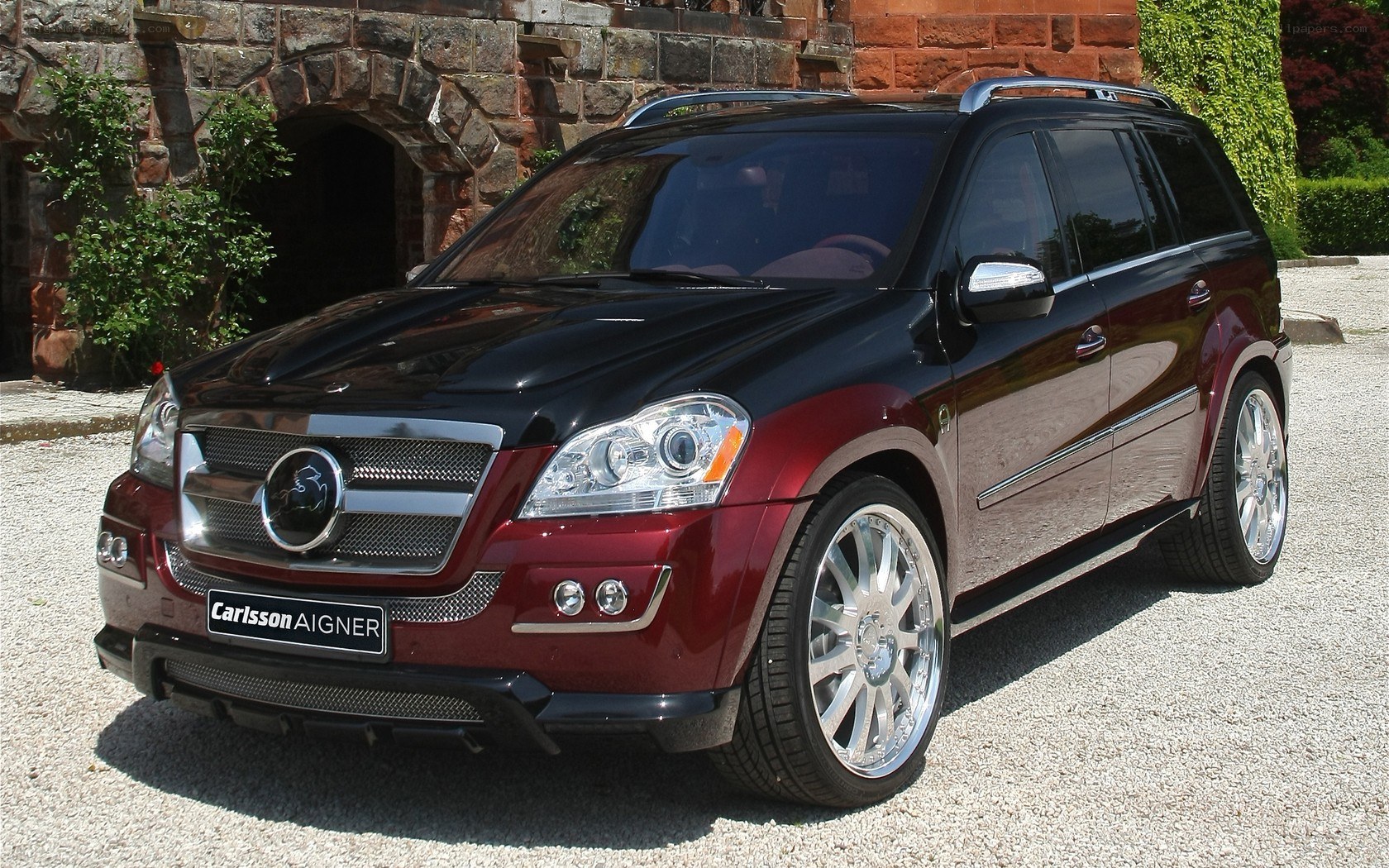 Black and red SUV car