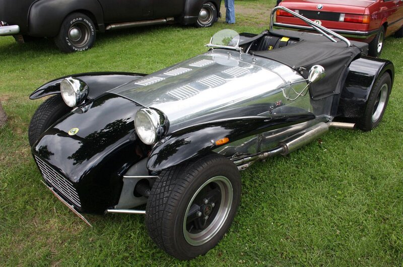 Black and Silver Race Car — Calm
