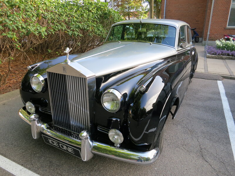 Black and Silver Rolls-Royce — Calm, Afternoon, Photograph