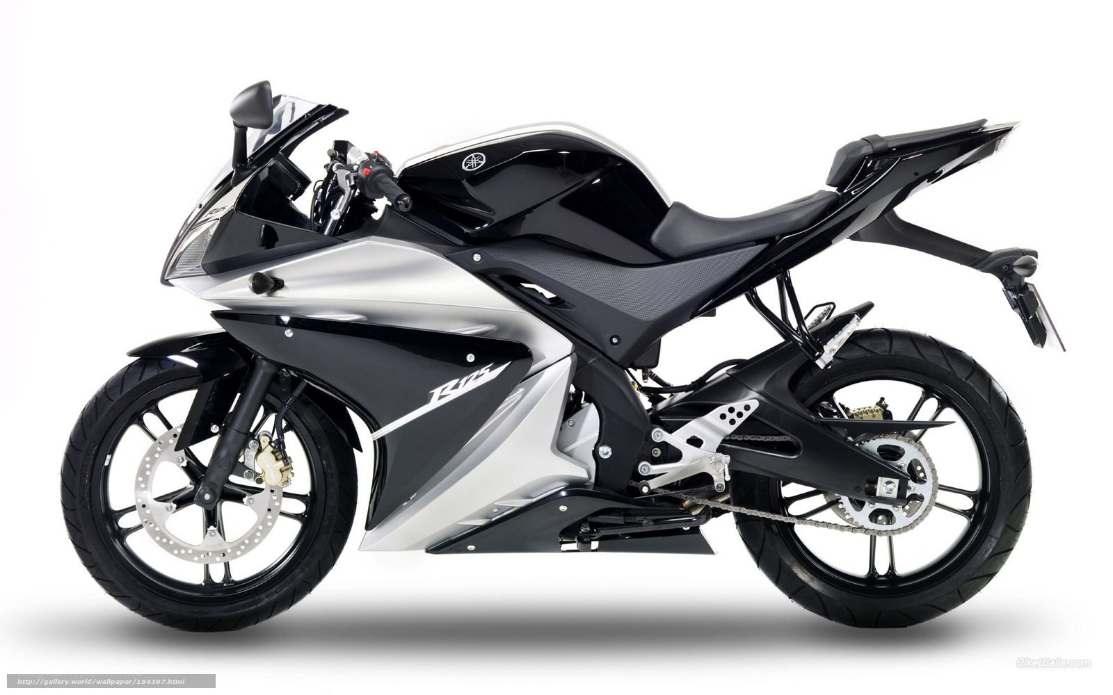 Black and silver Yamaha R15 motorcycle