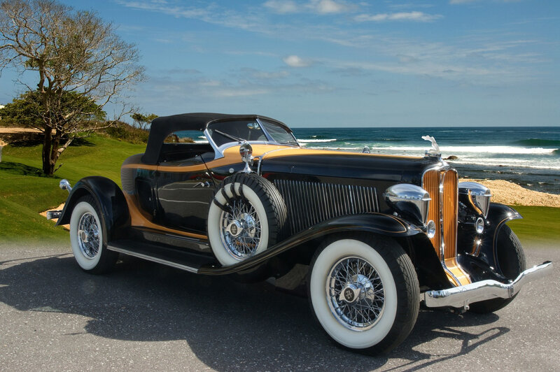 Black and Tan Vintage Car — Serene