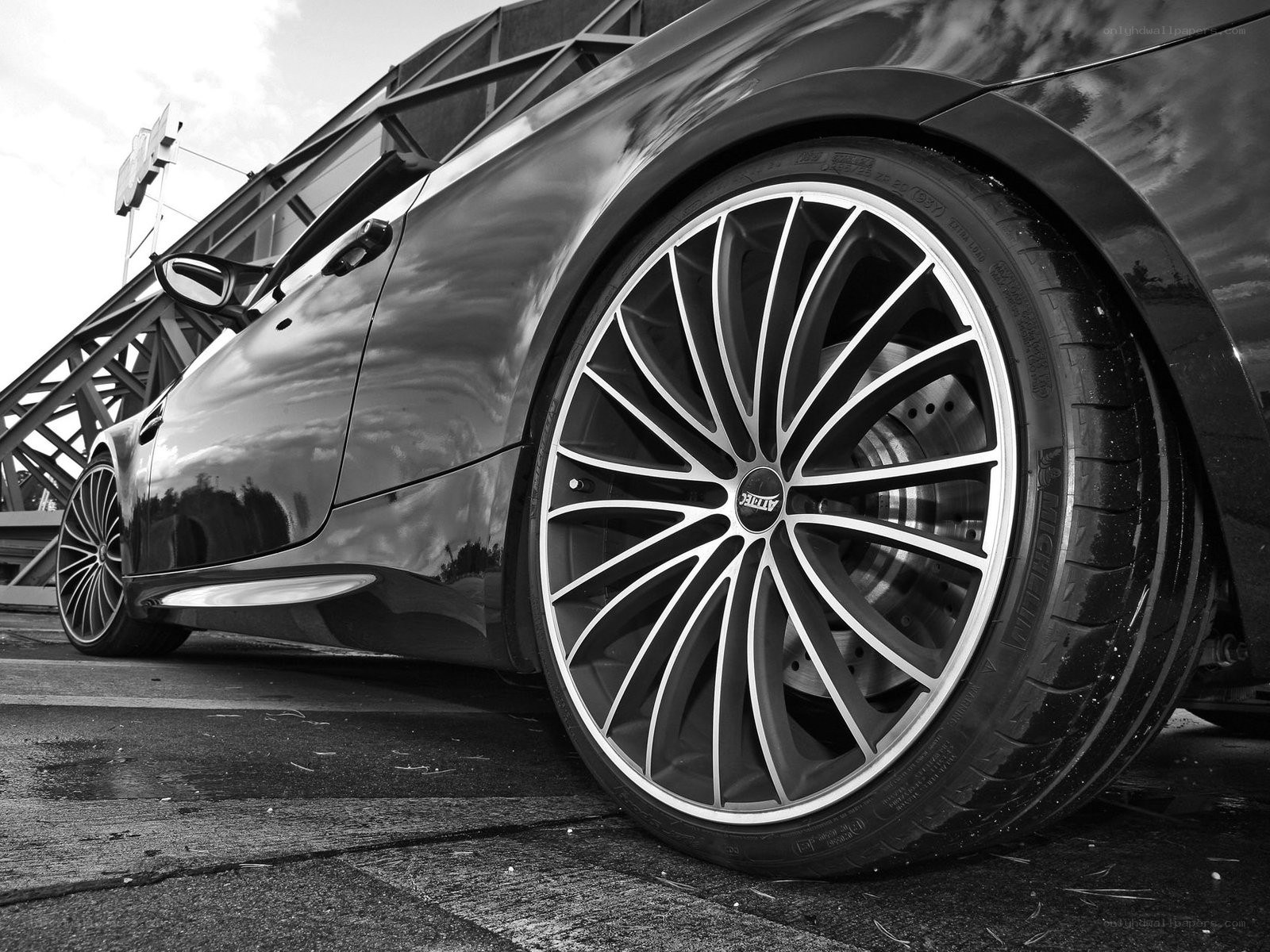 black and white car wheel