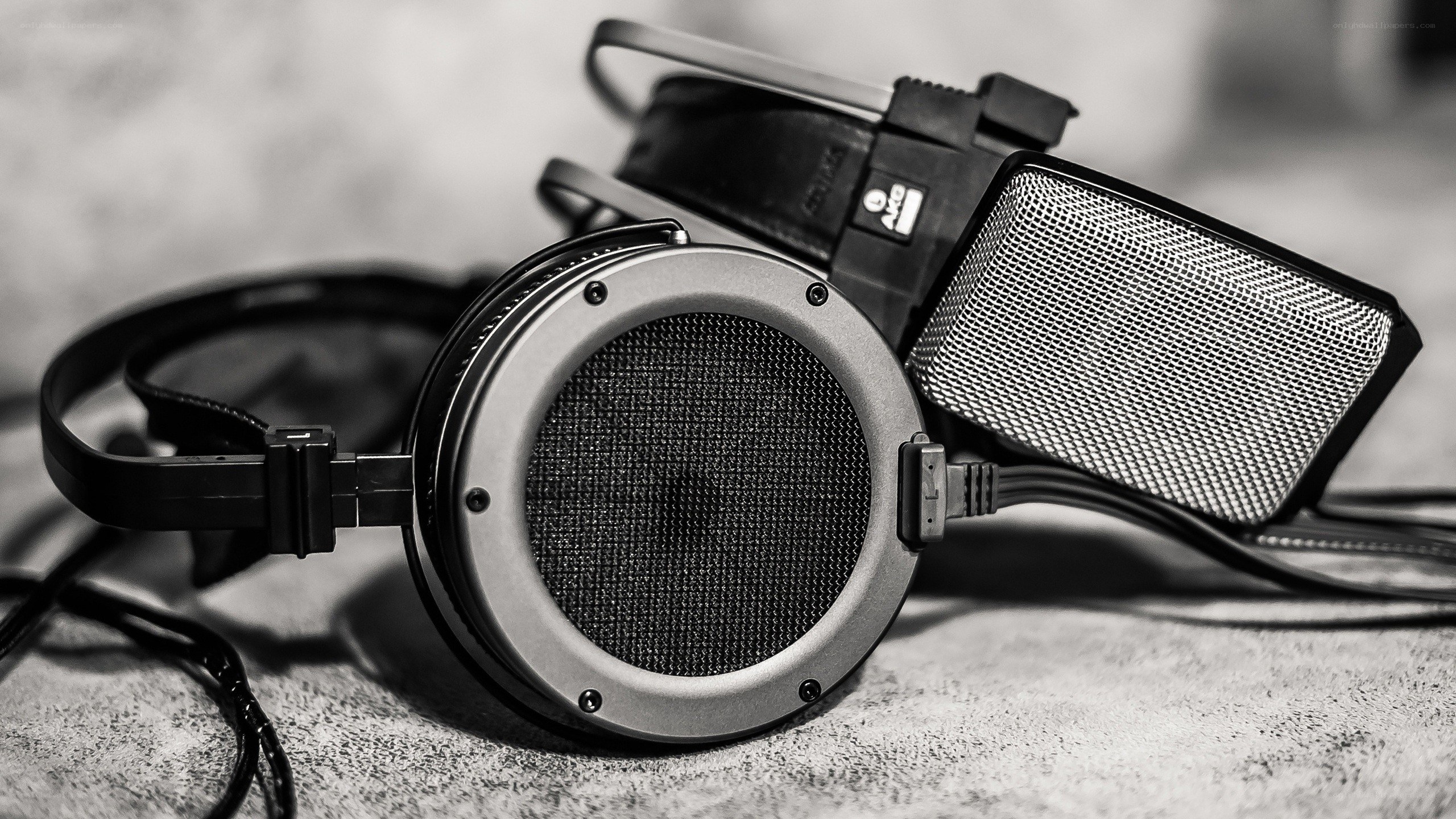 black and white headphones