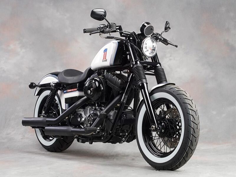Black and White Motorcycle — Neutral