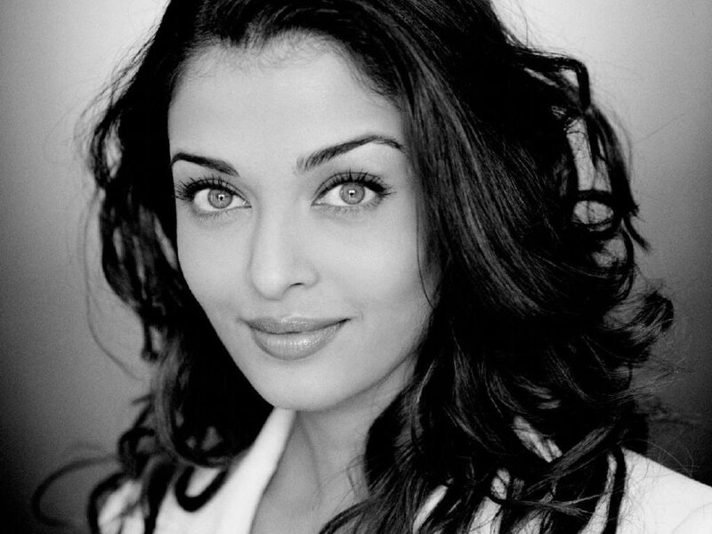 black and white portrait of a woman