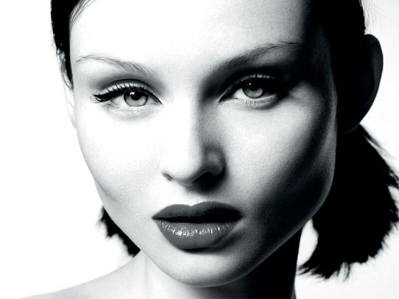 black and white portrait of a woman
