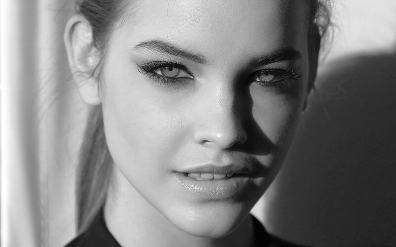 black and white portrait of a woman