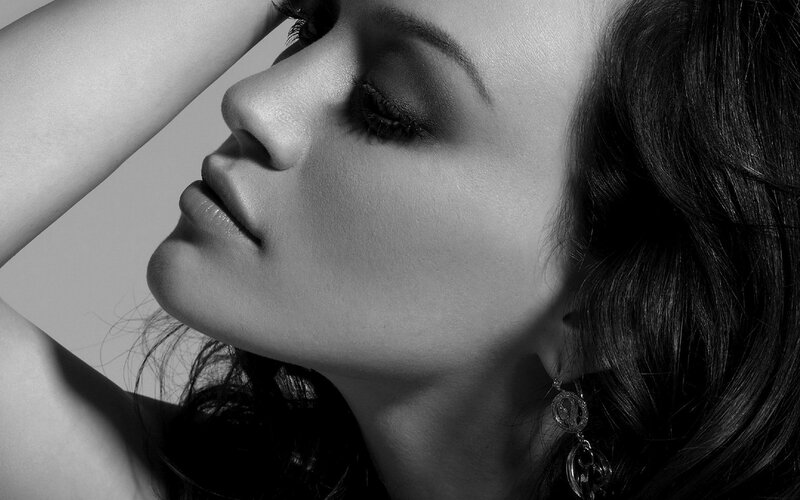 black and white portrait of woman