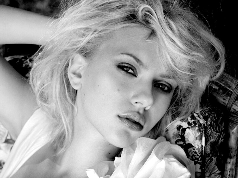 black and white portrait of woman