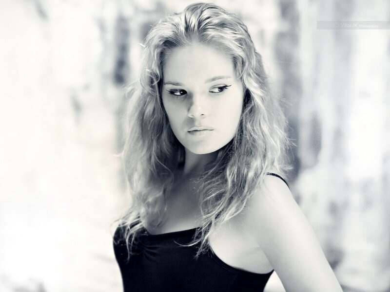 black and white portrait of woman