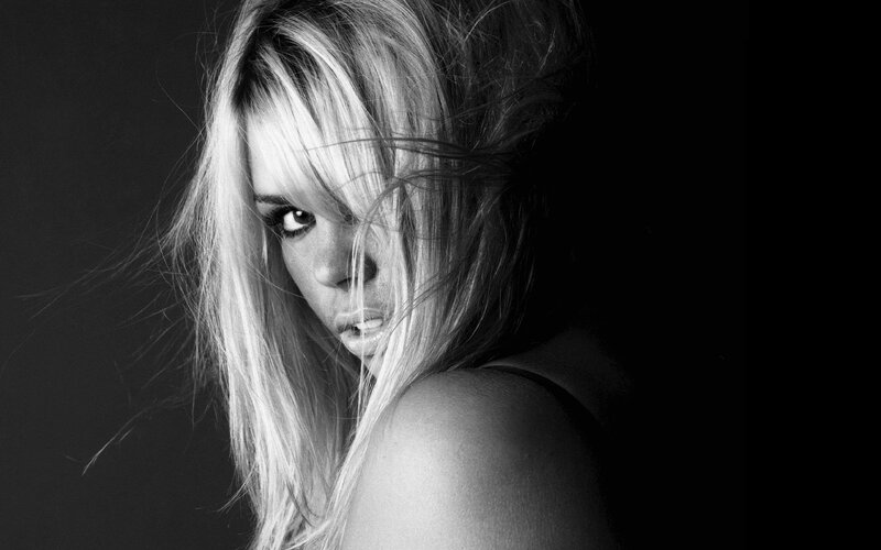 black and white portrait of woman