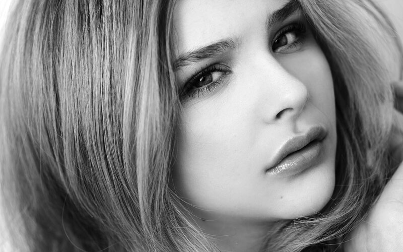 black and white portrait of woman