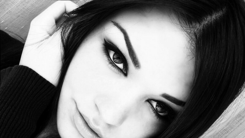 black and white portrait of woman