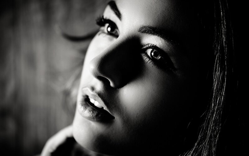 black and white portrait of woman