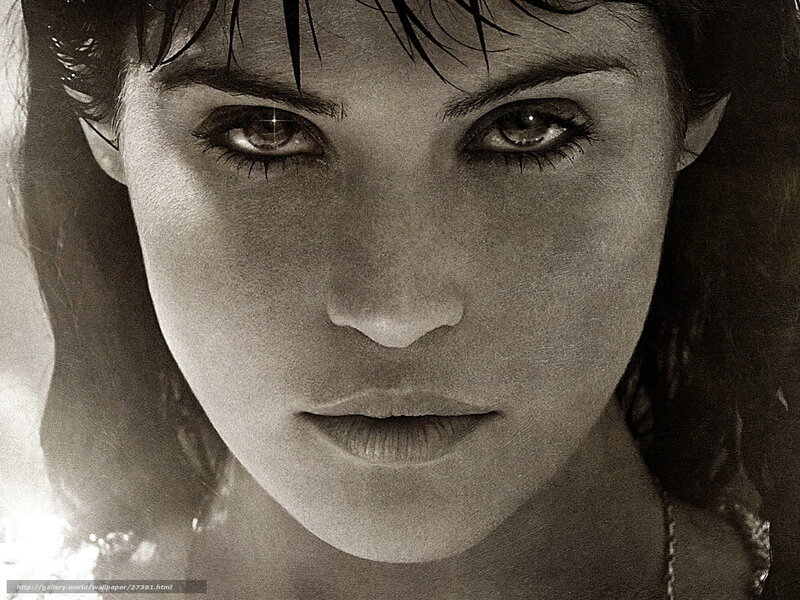 black and white portrait of woman
