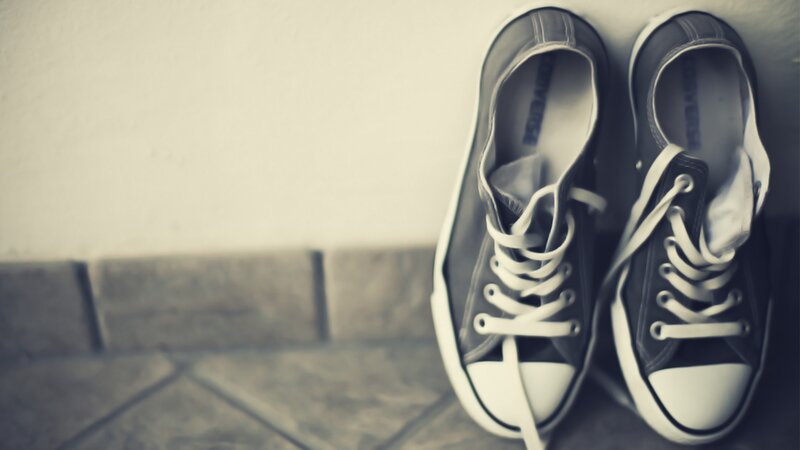 Black and White Sneakers — Gray