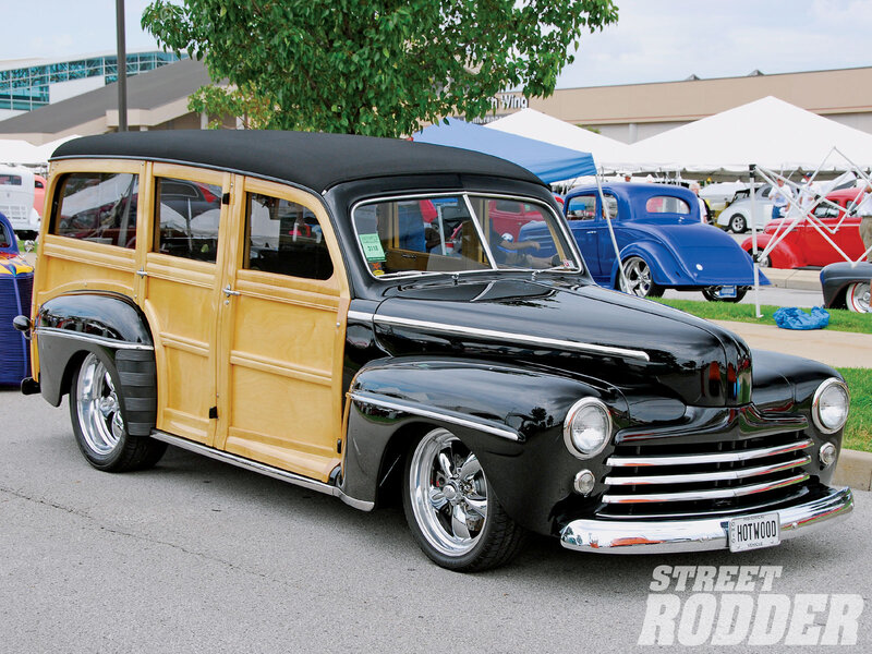 Black and Wood Station Wagon — Calm, Afternoon