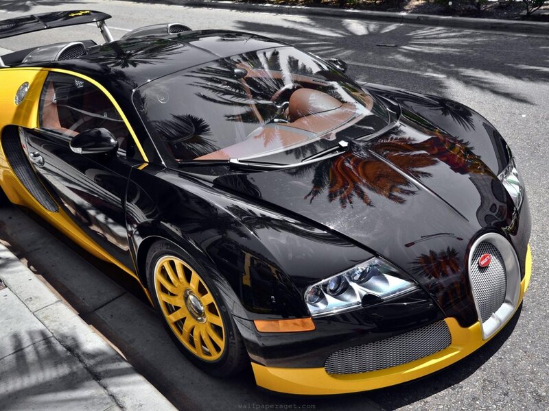 Black and yellow Bugatti Veyron