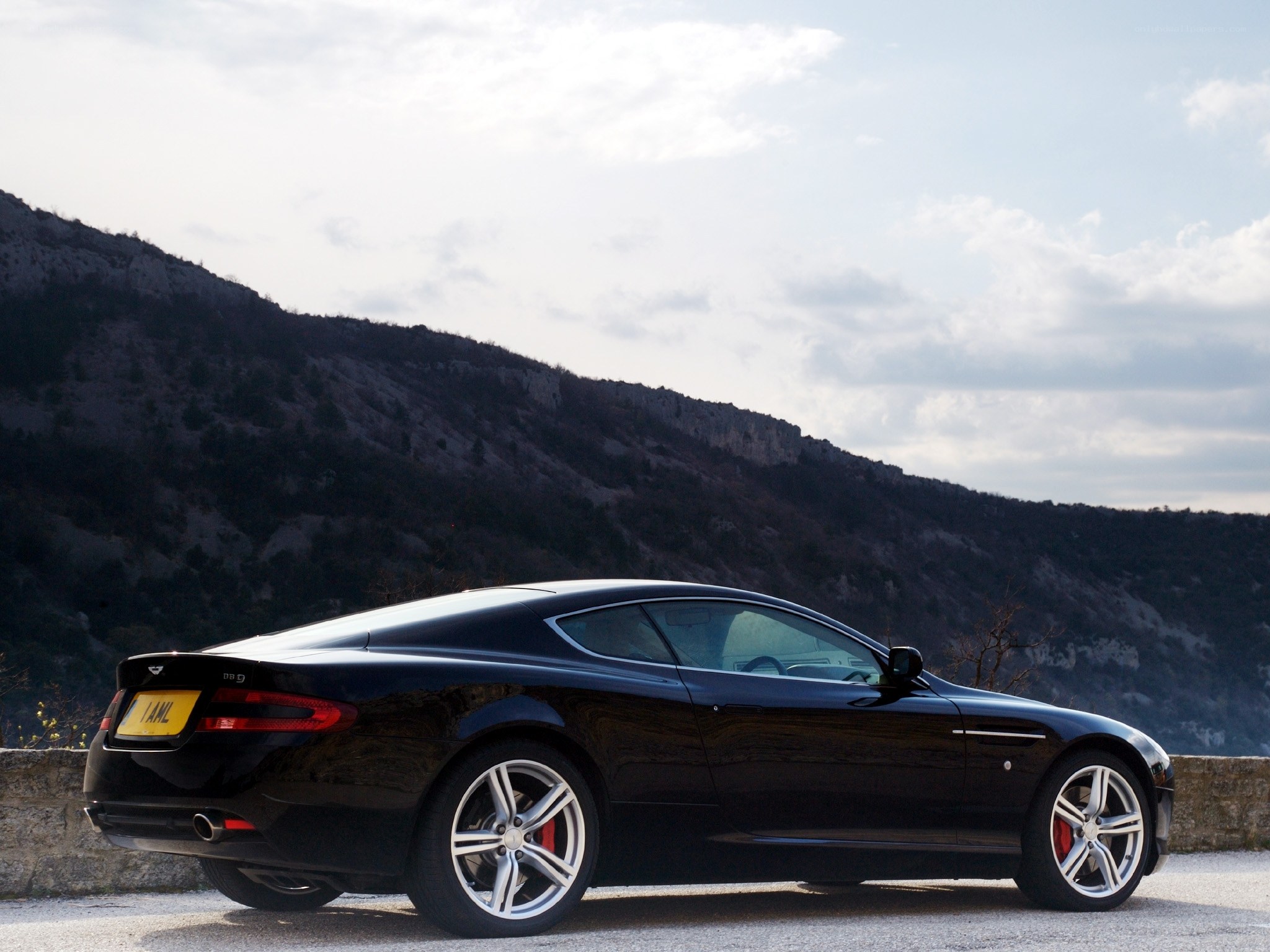 Black Aston Martin DB9