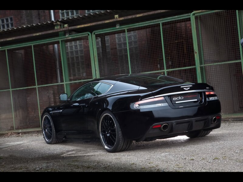 Black Aston Martin DBS