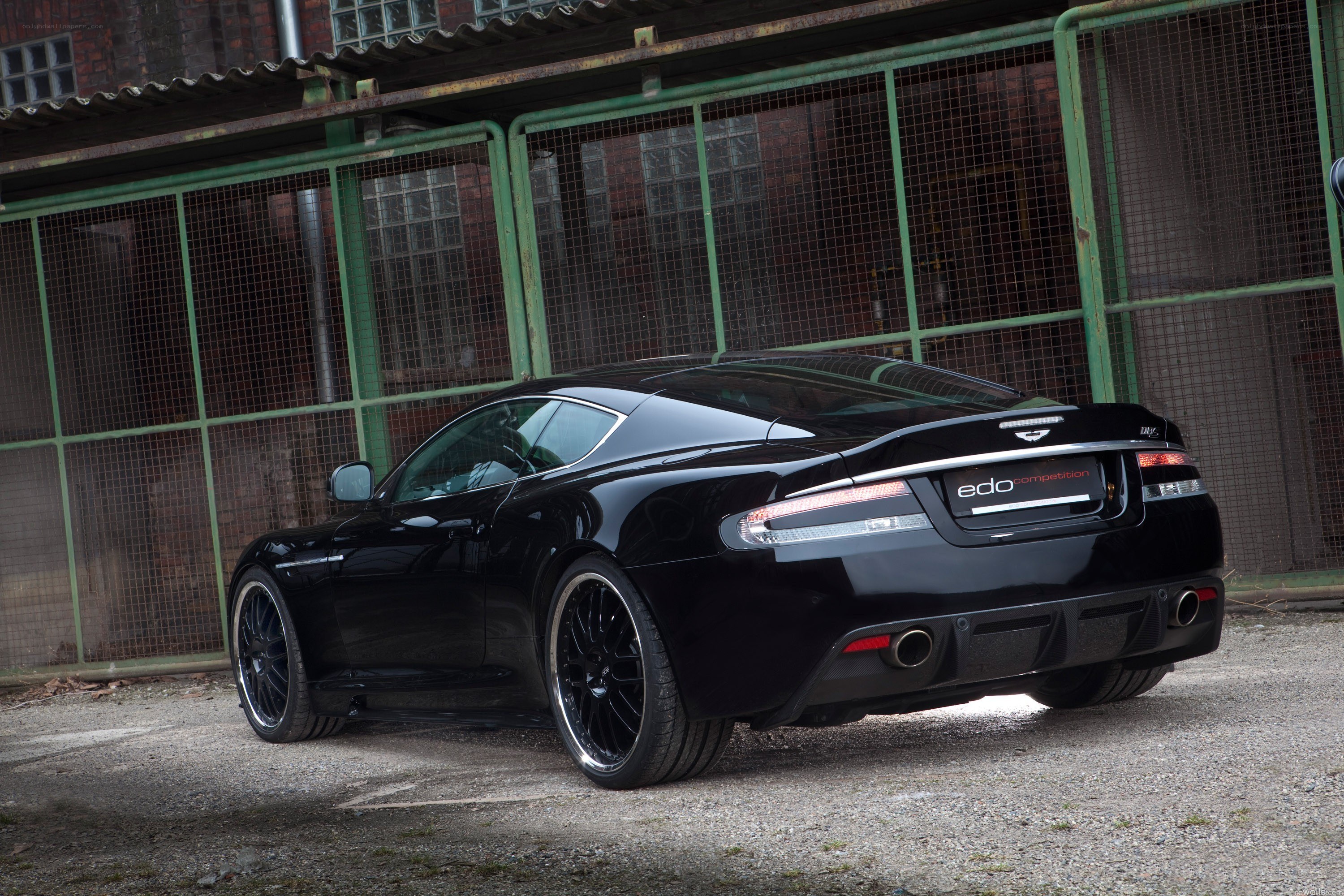 Black Aston Martin DBS