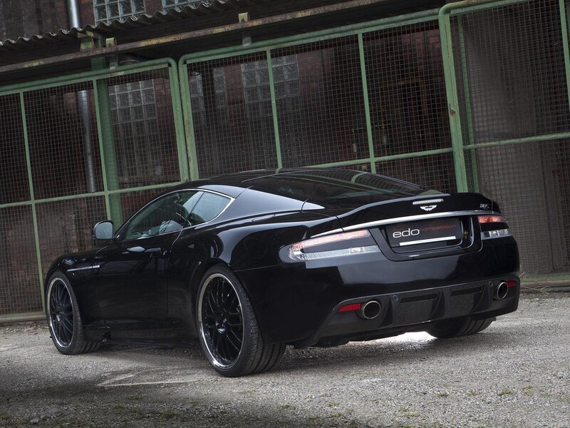 Black Aston Martin DBS
