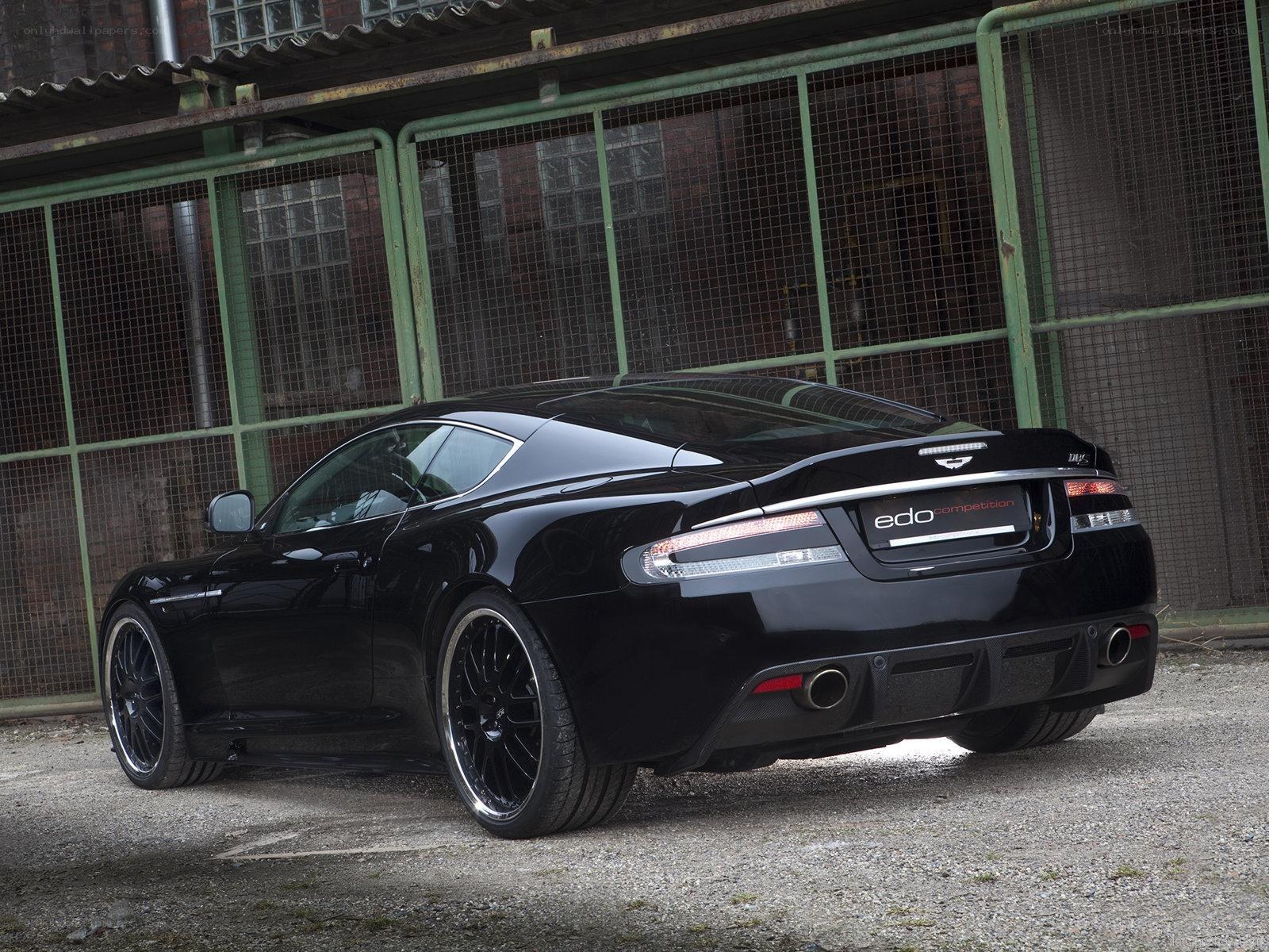 Black Aston Martin DBS
