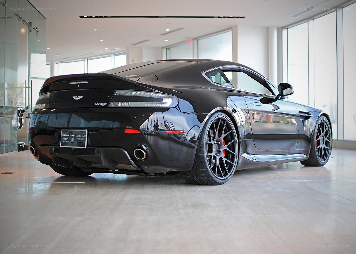 Black Aston Martin Vantage
