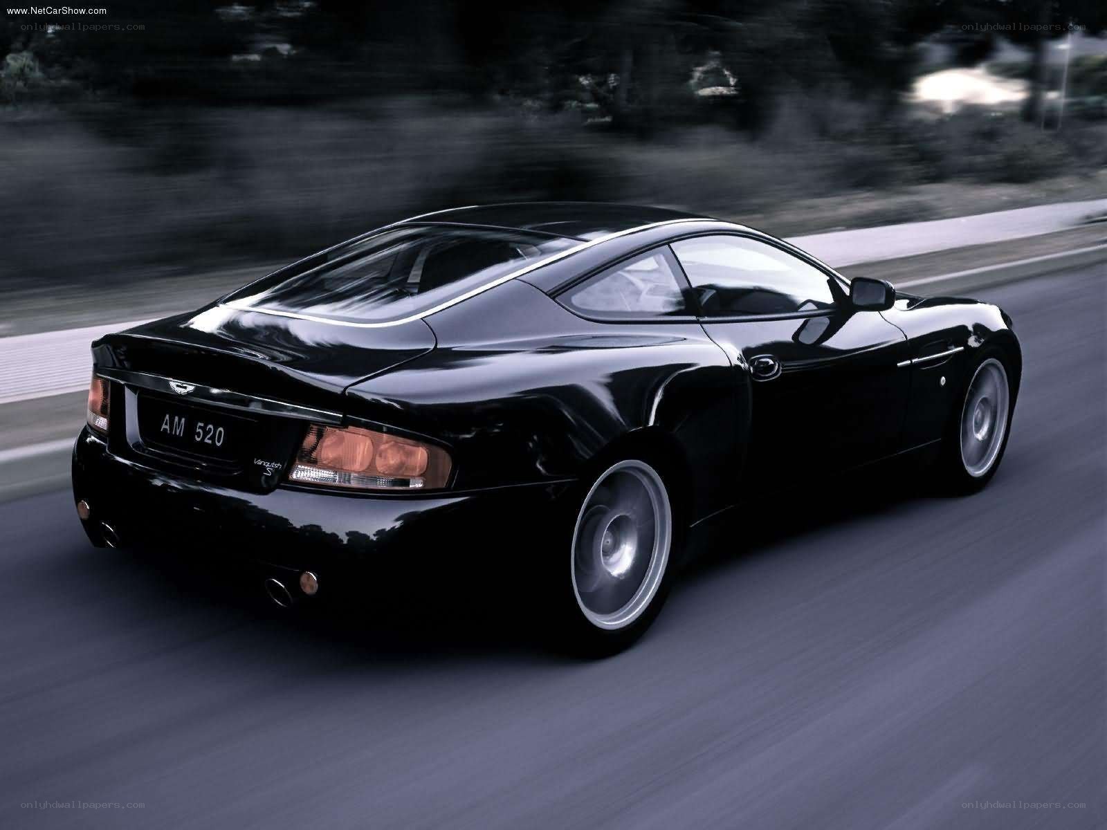 Black Aston Martin Vantage S