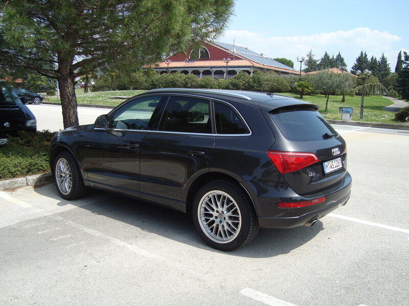 Black Audi Q5 in parking lot