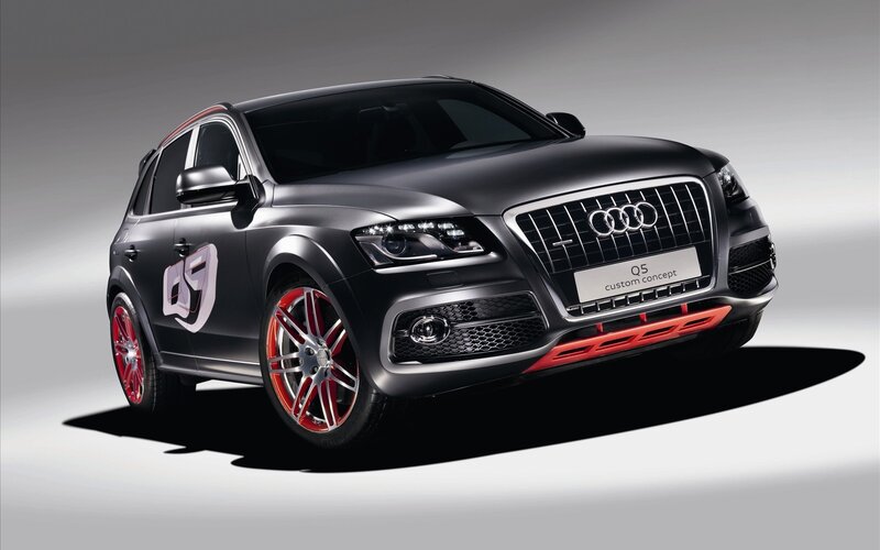 Black Audi Q5 Suv — Dramatic