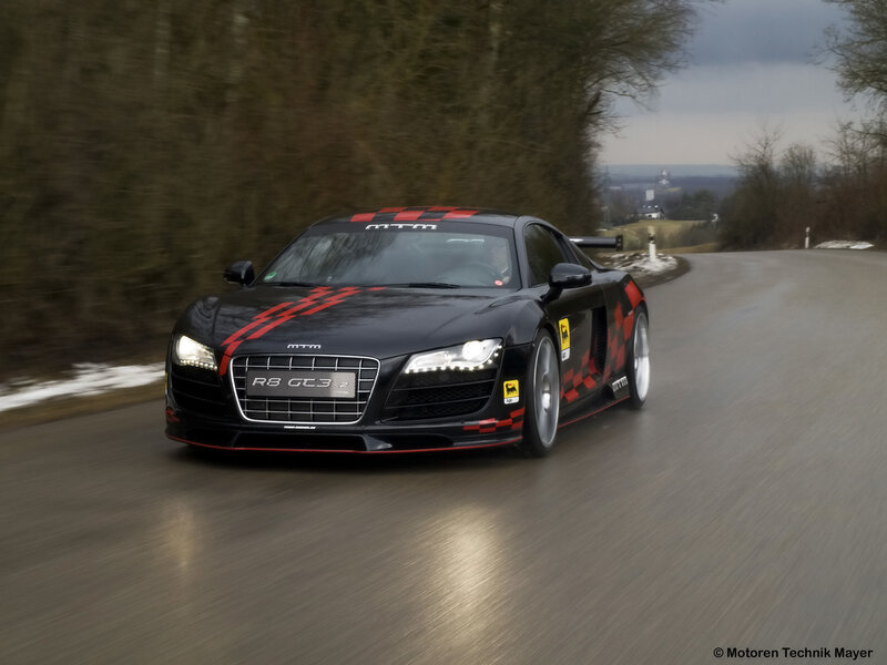black audi r8 cc3 race car