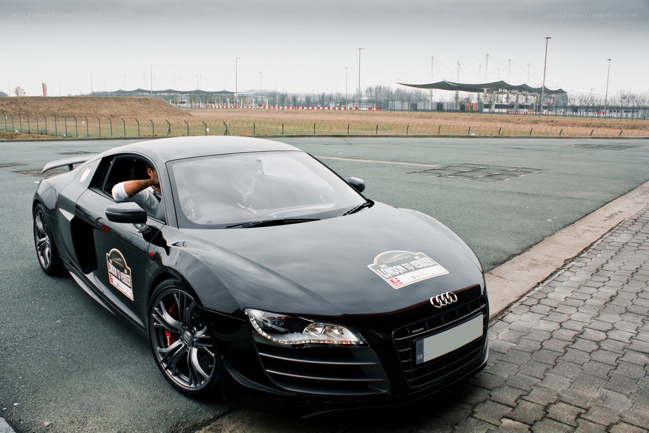 Black Audi R8 on a track