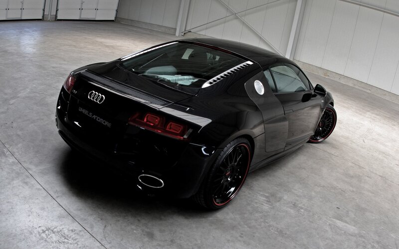 black audi r8 sports car
