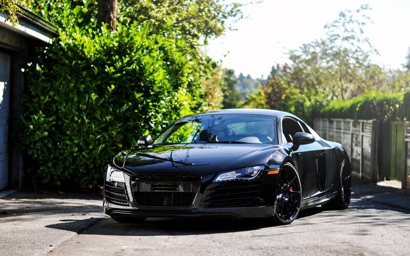 black audi r8 sports car