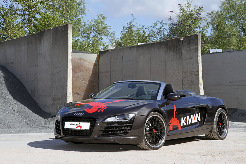 Black Audi R8 Spyder — Dramatic