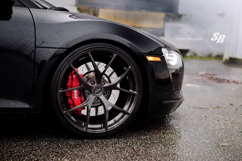 Black Audi R8 with red brakes