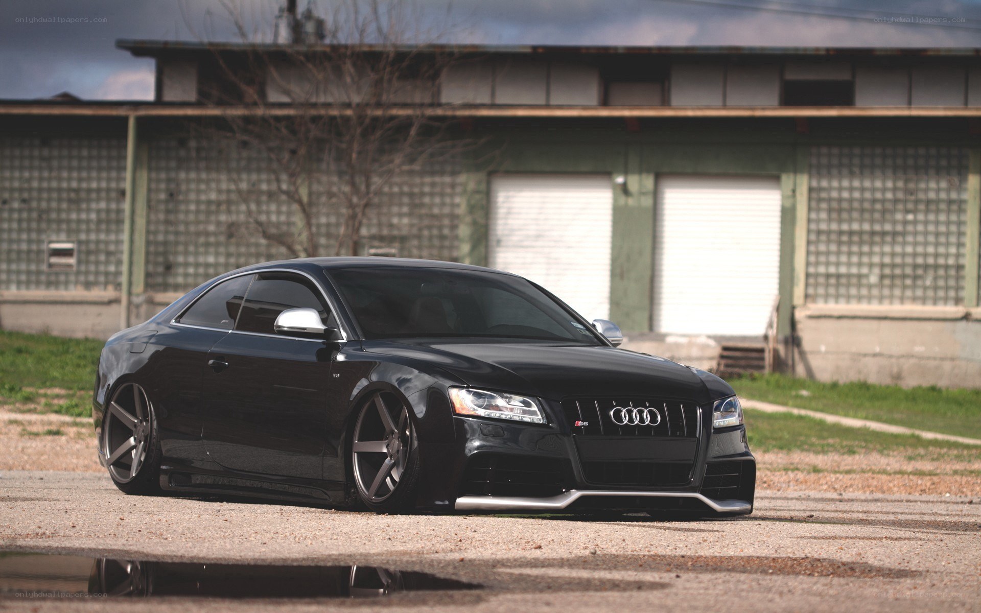 black audi rs5 coupe