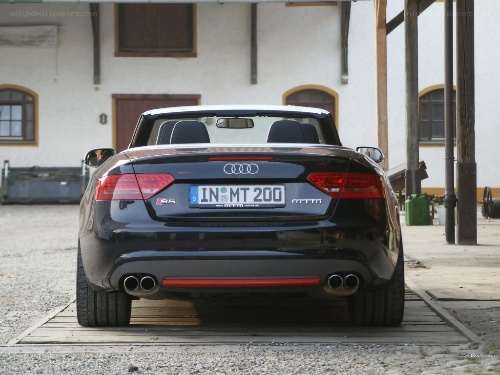 black audi s5 convertible