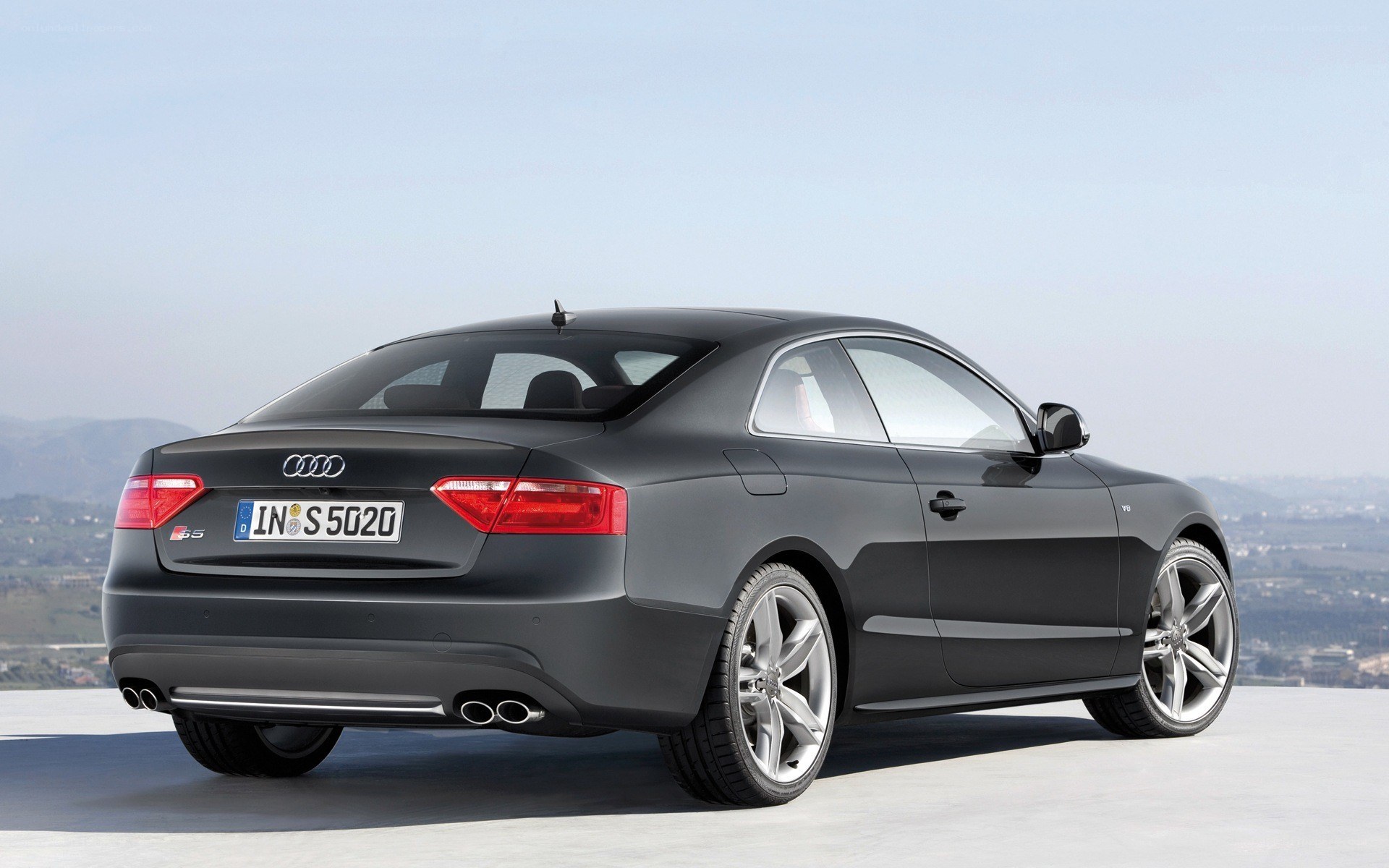 Black Audi S5 Coupe