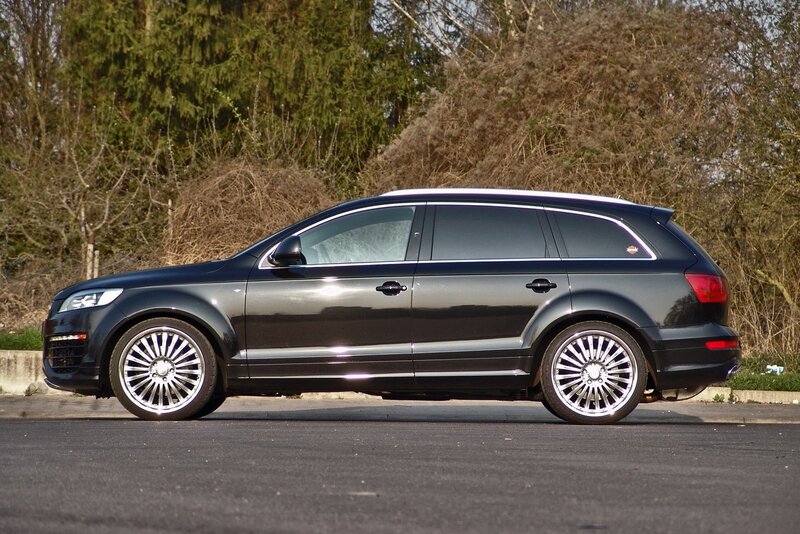 black audi station wagon