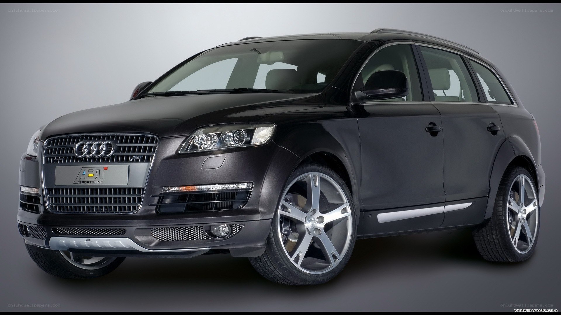 black audi suv