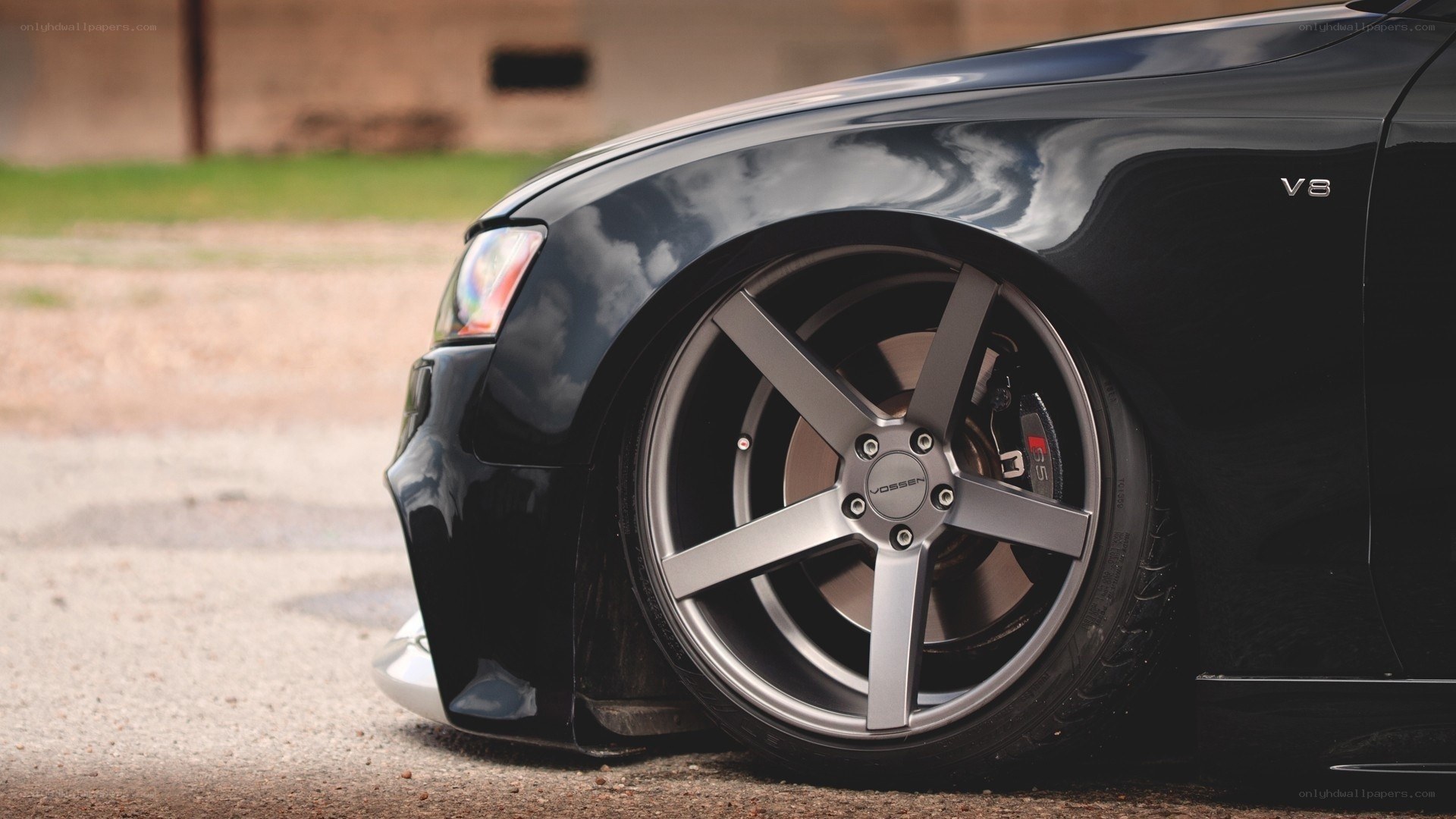 black audi v8 with custom wheels