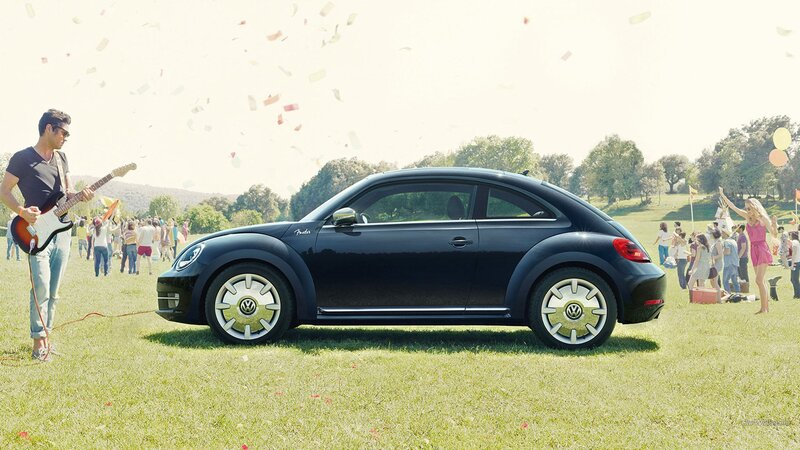 Black Beetle Car — Green