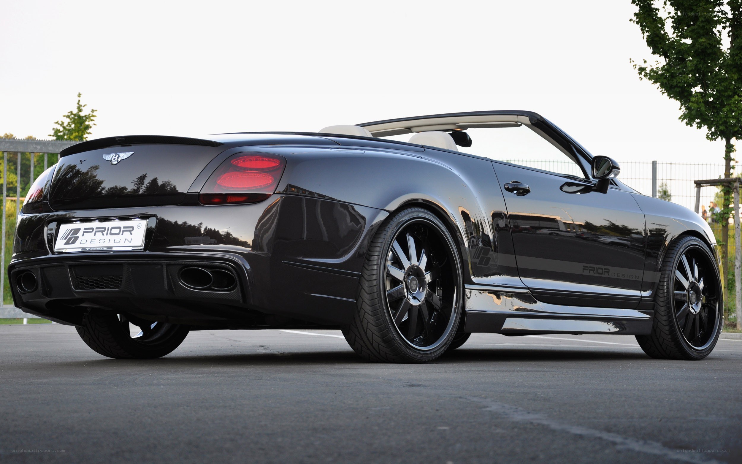 Black Bentley convertible car
