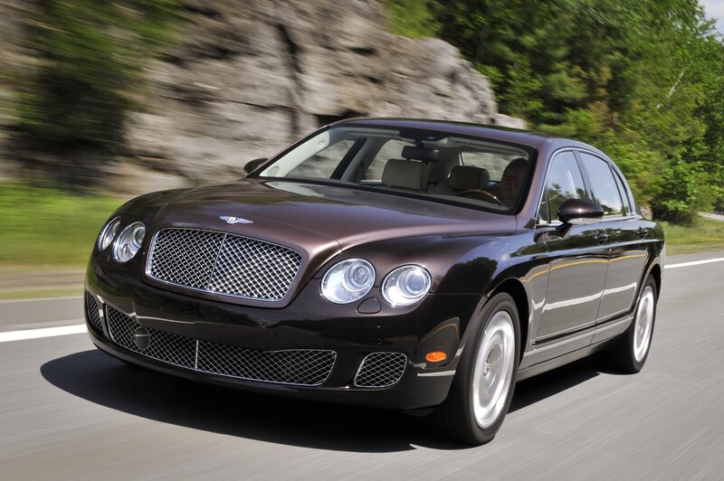 Black Bentley Flying Spur — Dynamic